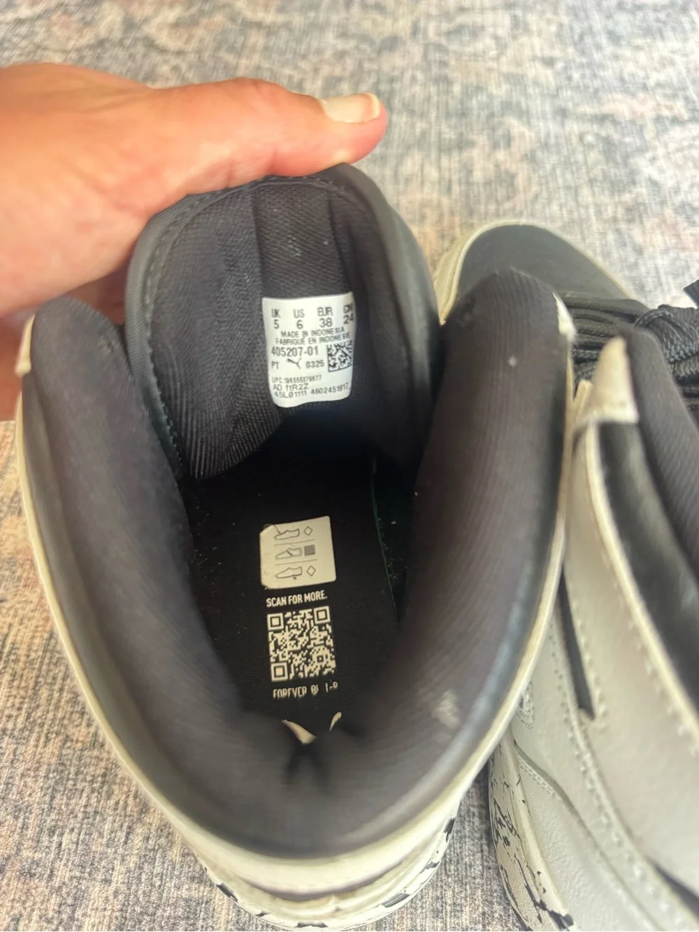 Puma Kids High-Top Sneakers in Black and White